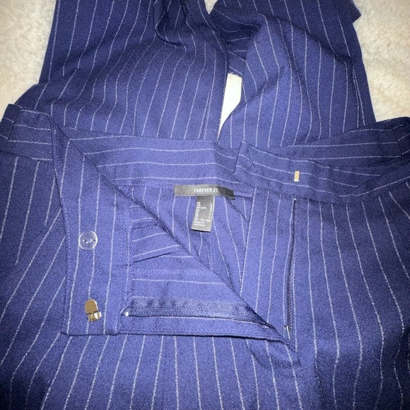 Forever 21 Women’s Pants size L - Picture 5 of 10
